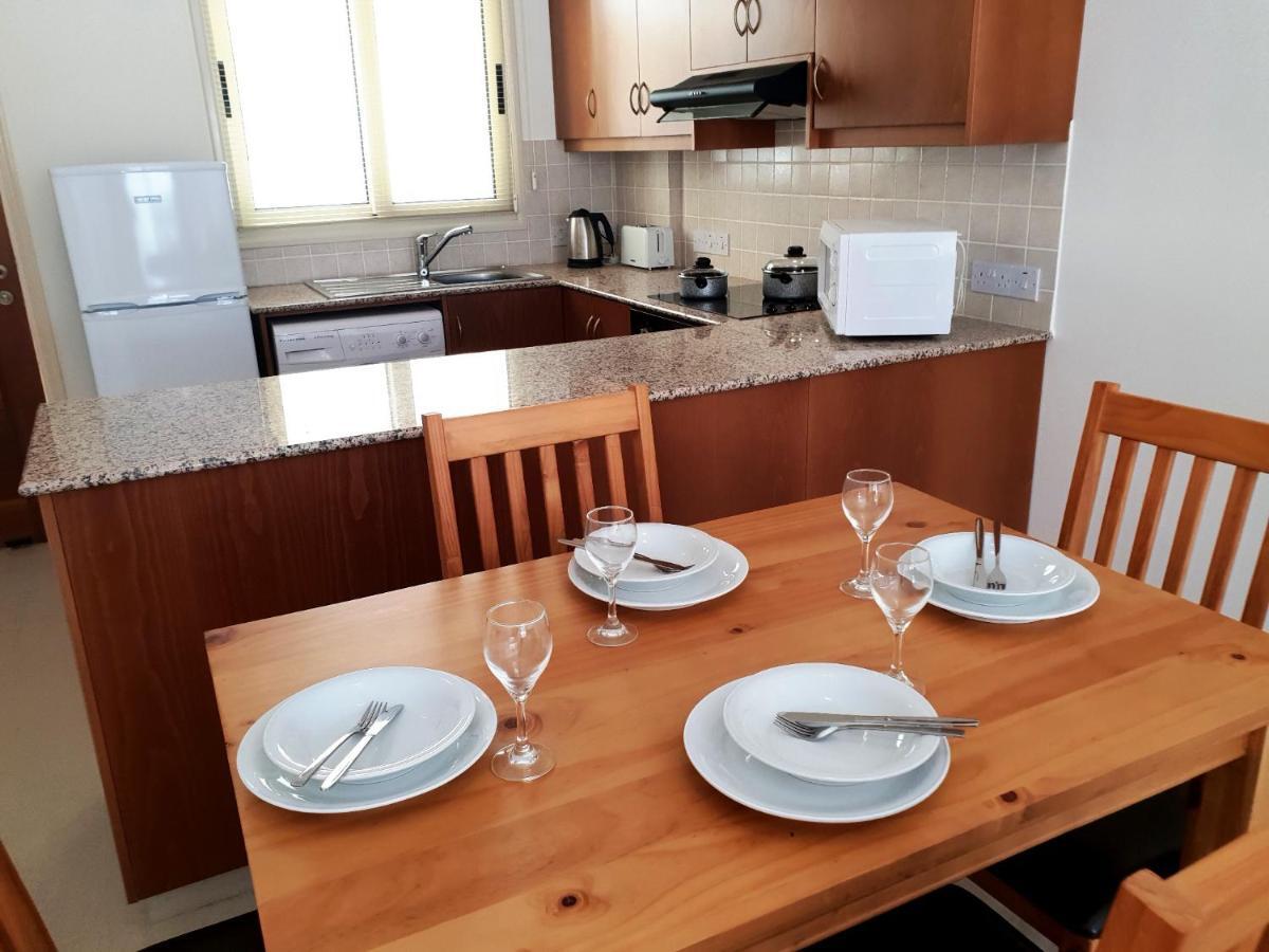 Ground Floor One Bedroom Apartment, Vanessa Complex เปเยีย ภายนอก รูปภาพ